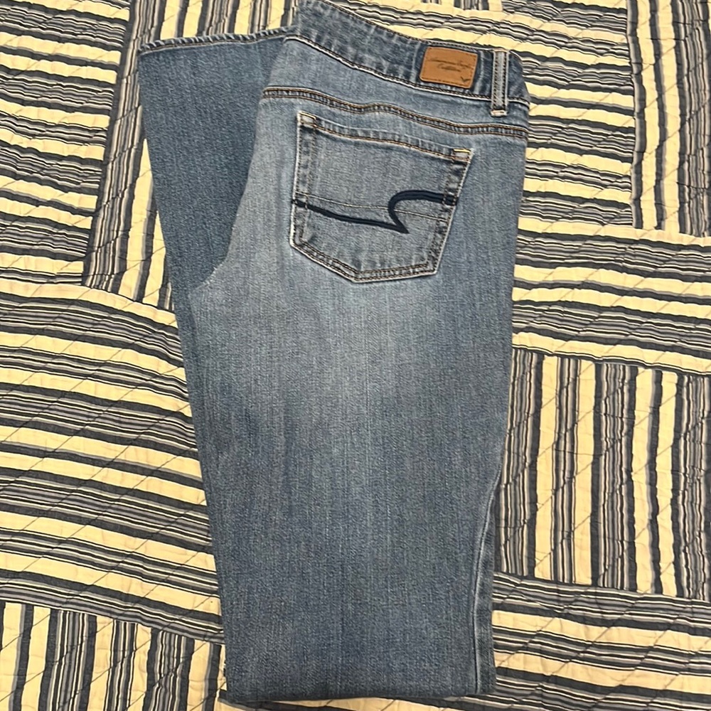American Eagle artist jeans size 8 extra long, stretch